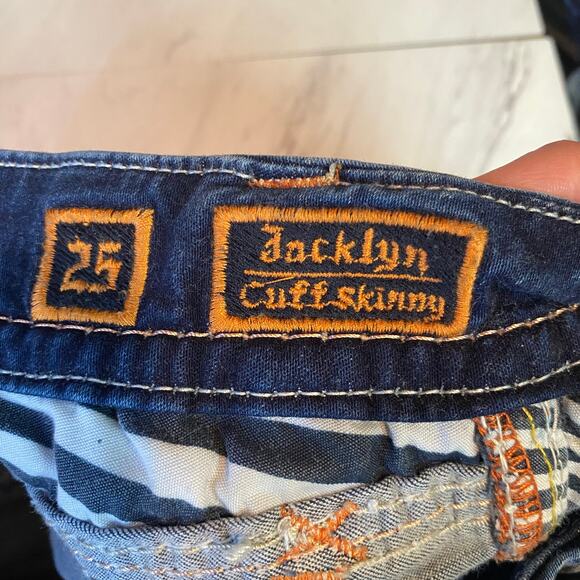 Rock Revival Jacklyn Cuff Skinny Cut Off Bermuda Shorts Size 25 - Picture 7 of 8